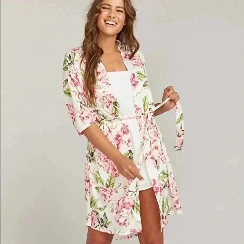 Show me your mummy robe